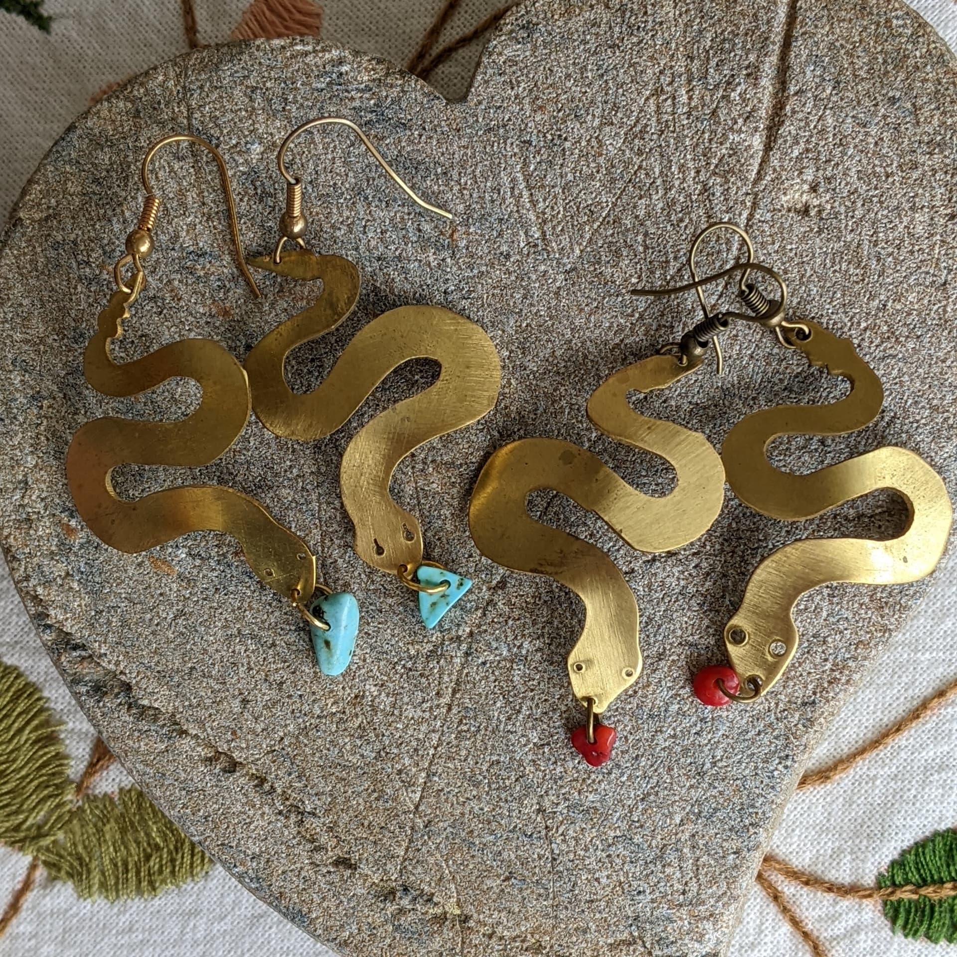 Beit Doqu Brass Serpent Earrings